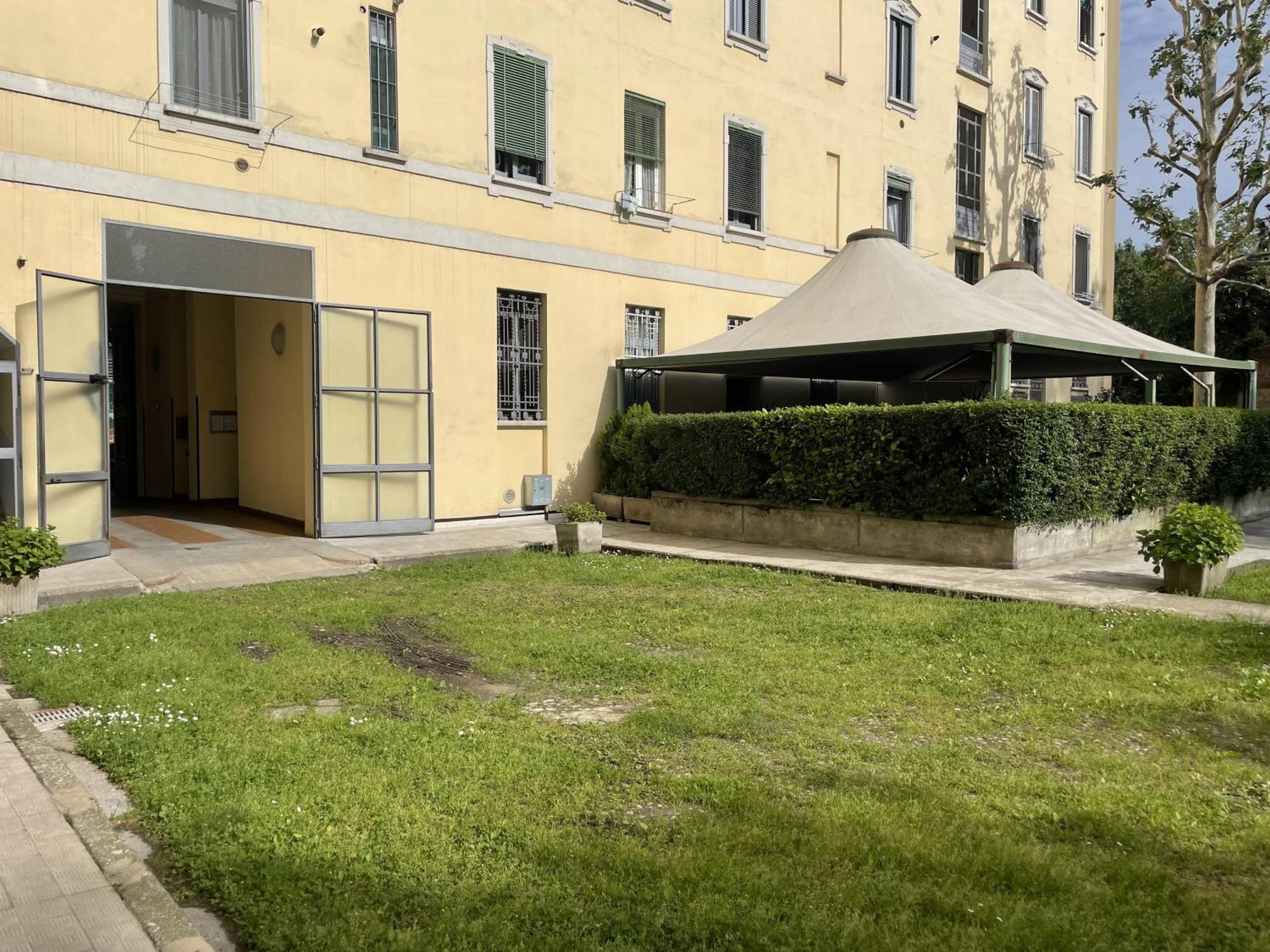 Umbria 60 Apartment Milan Exterior photo